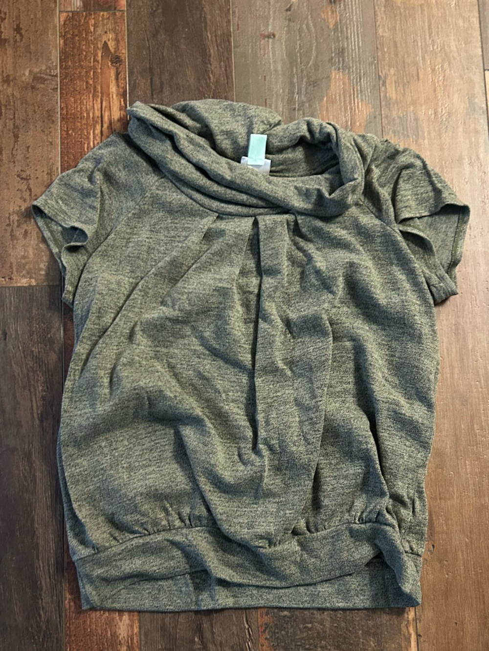 Maternity short sleeve top. Size large.